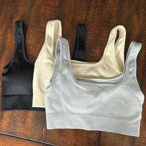 Women's 3 Piece Medium Support Tank Top Ribbed Seamless Removable Cups Bra